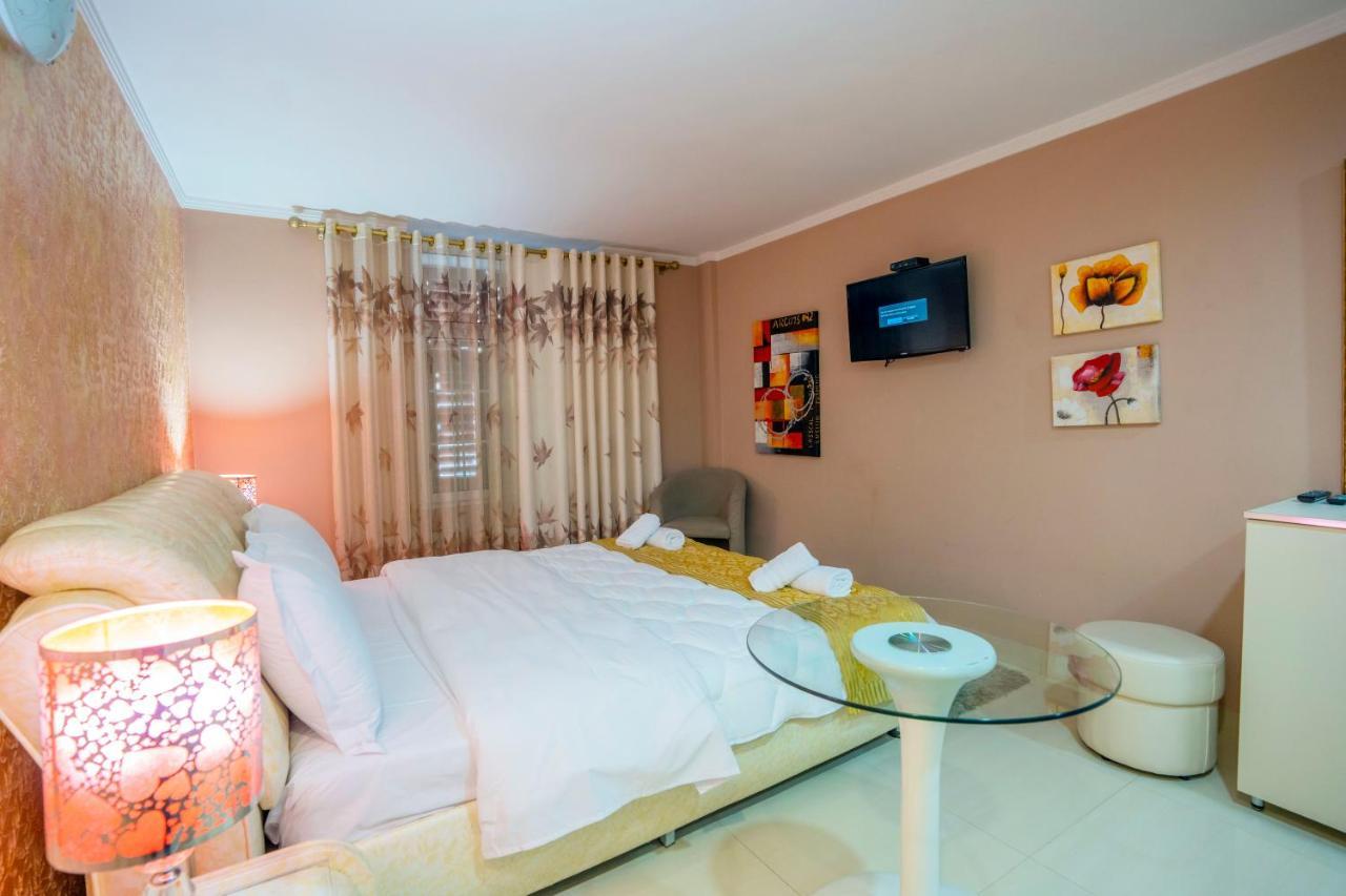 שקודר Zobo Hotel מראה חיצוני תמונה
