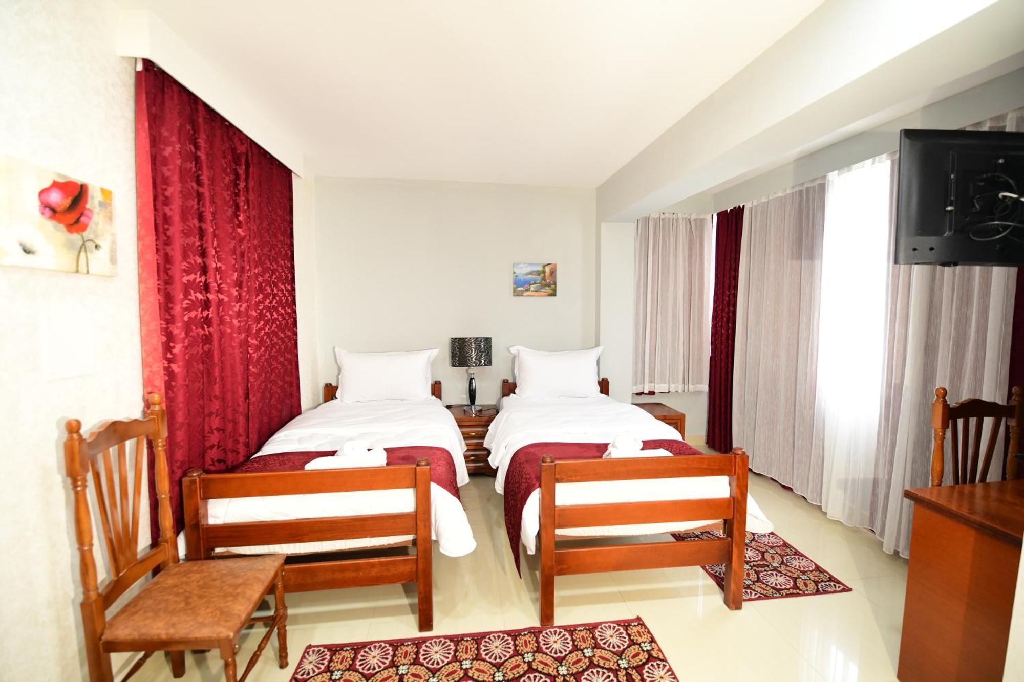 שקודר Zobo Hotel מראה חיצוני תמונה