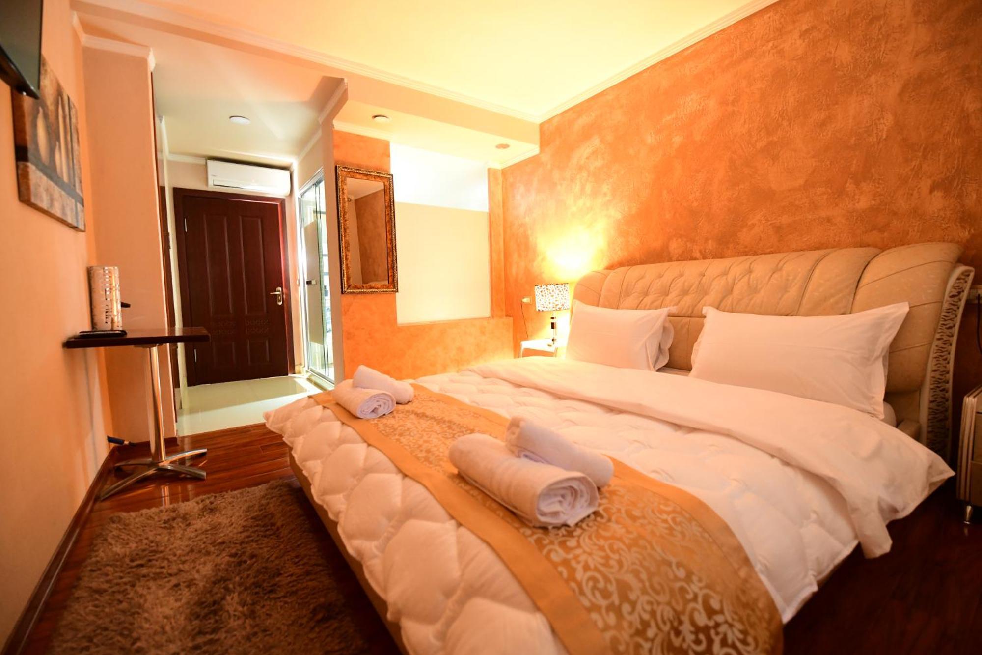 שקודר Zobo Hotel מראה חיצוני תמונה